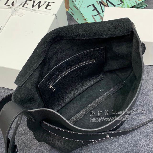 LOEWE包包 羅意威Messenger Strap男士斜挎郵差包 36035  tcl1053